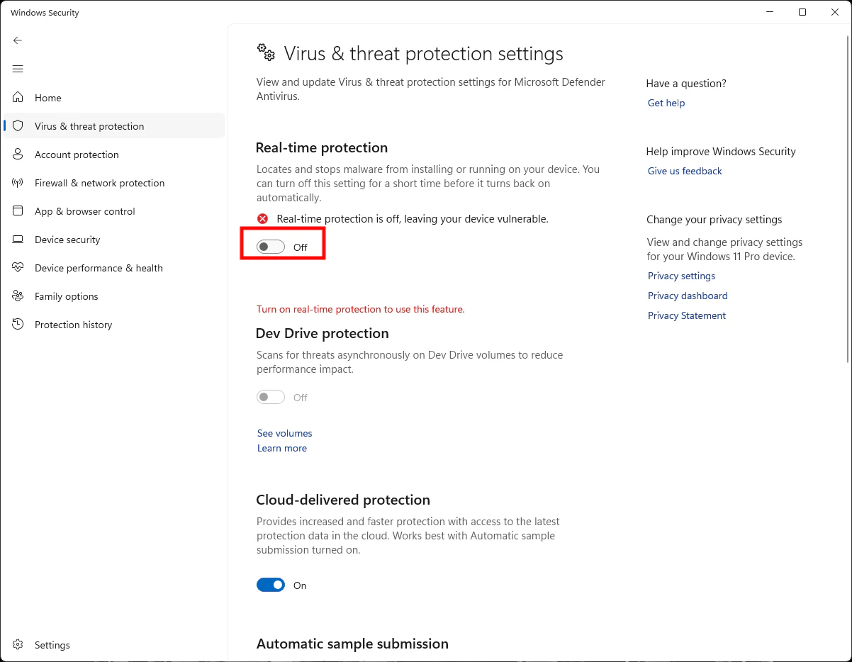 リアルタイム保護がオフになっている Windows セキュリティ設定。